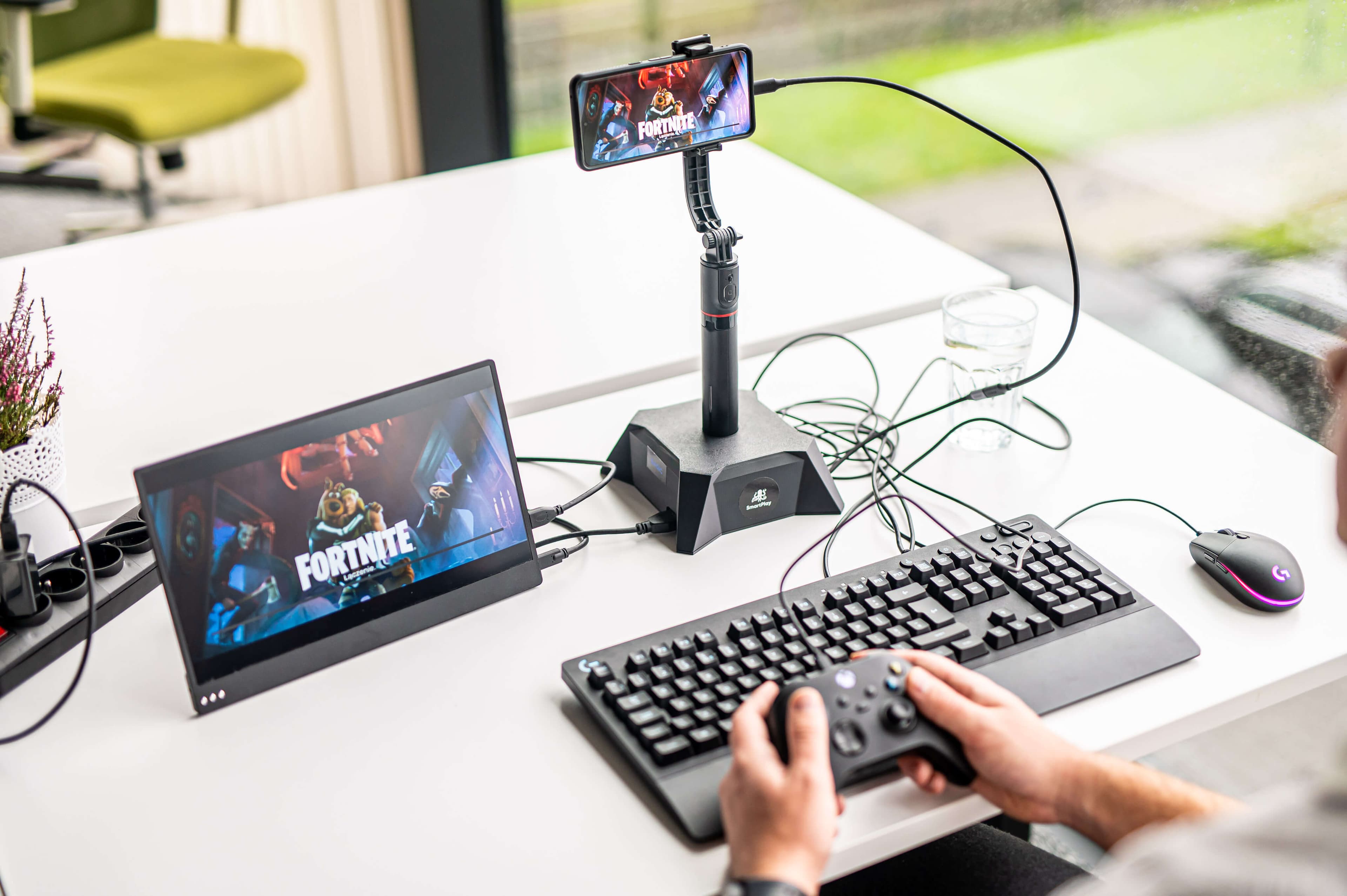 Jedno USB‑C: ładowanie, akcesoria i monitor