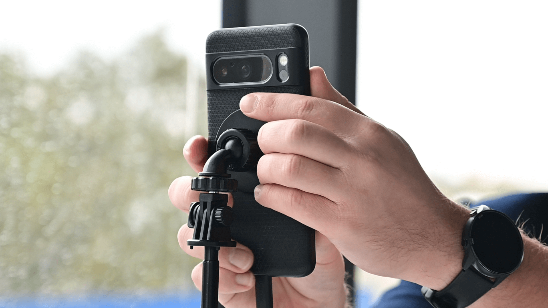 SmartPlay – dokowanie telefonu na MagSafe